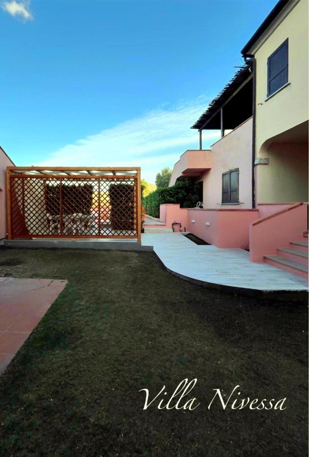 Villa Nivessa San Teodoro  Exterior foto